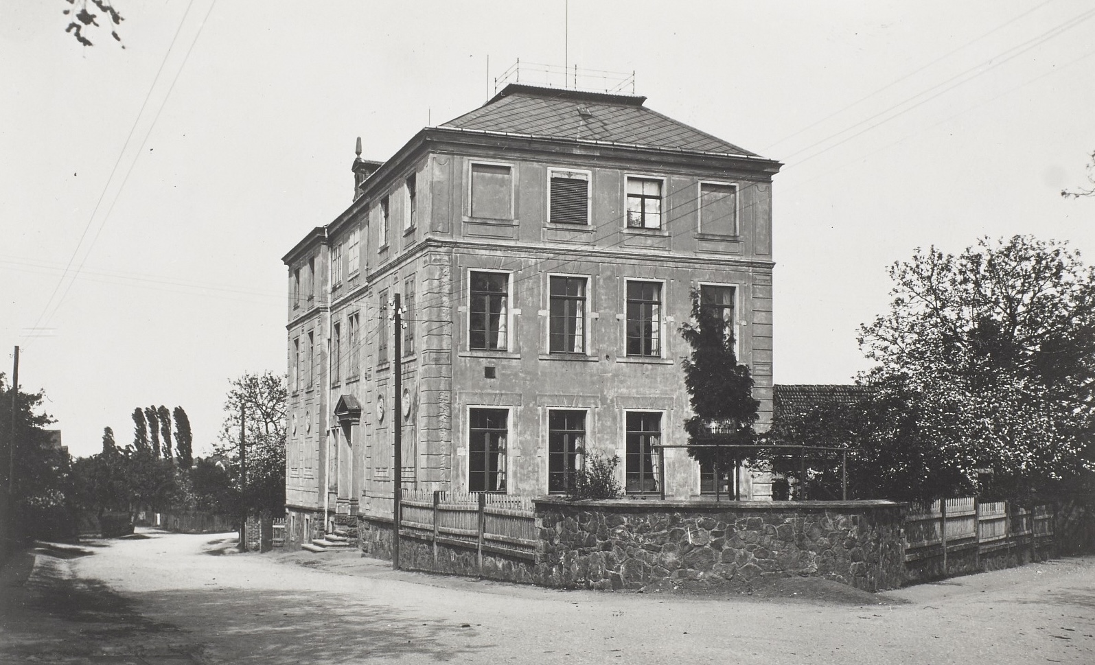 Schule_alt_1